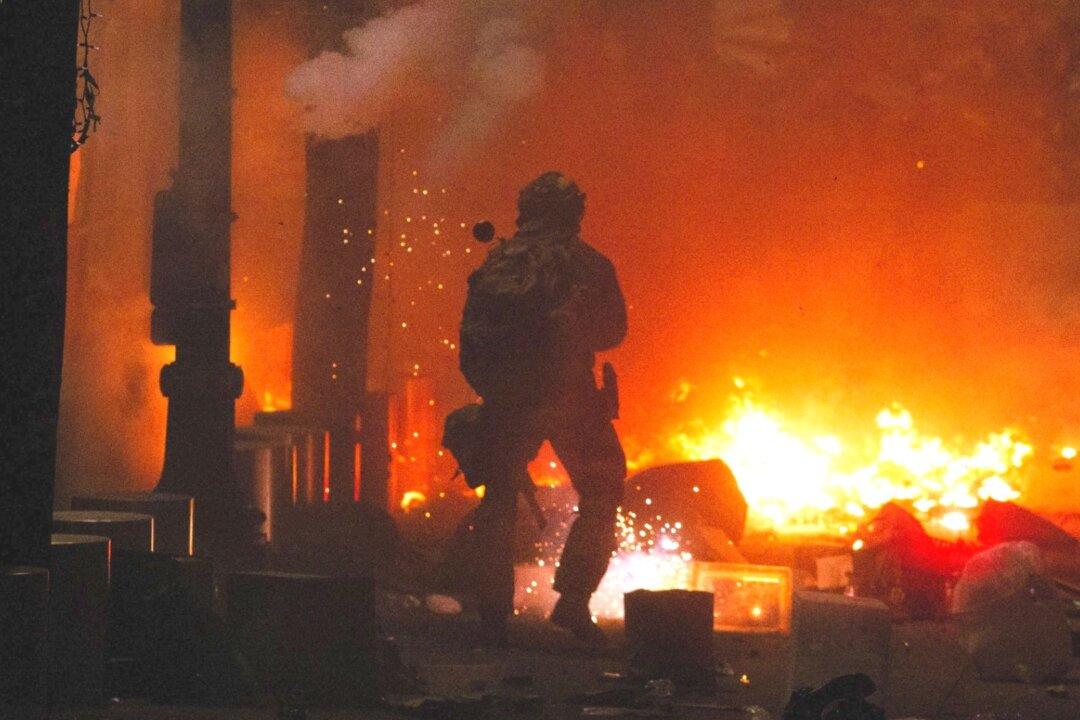 DHS: Local Officials ‘Abandoned’ Feds in Portland