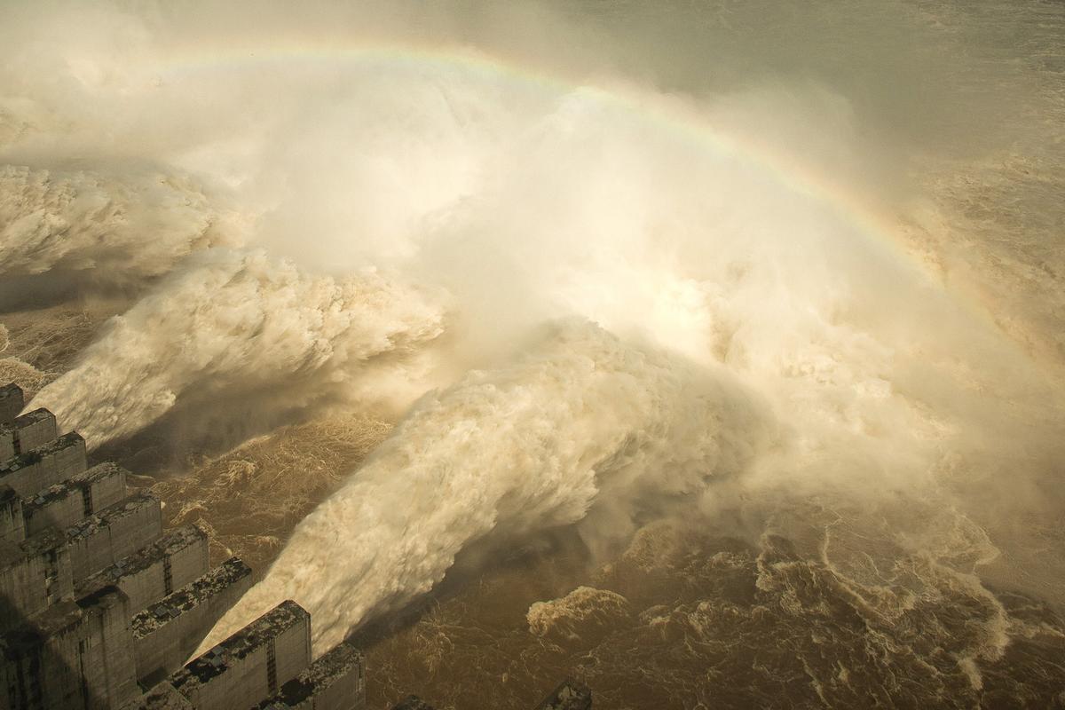 Reservoir Discharge Without Warning in China: Another Communist Trait