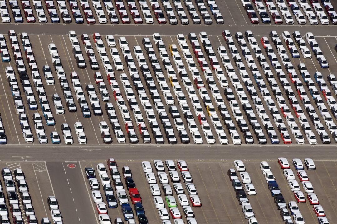 German Car Sector Among Biggest Winners as Export Expectations Pick Up