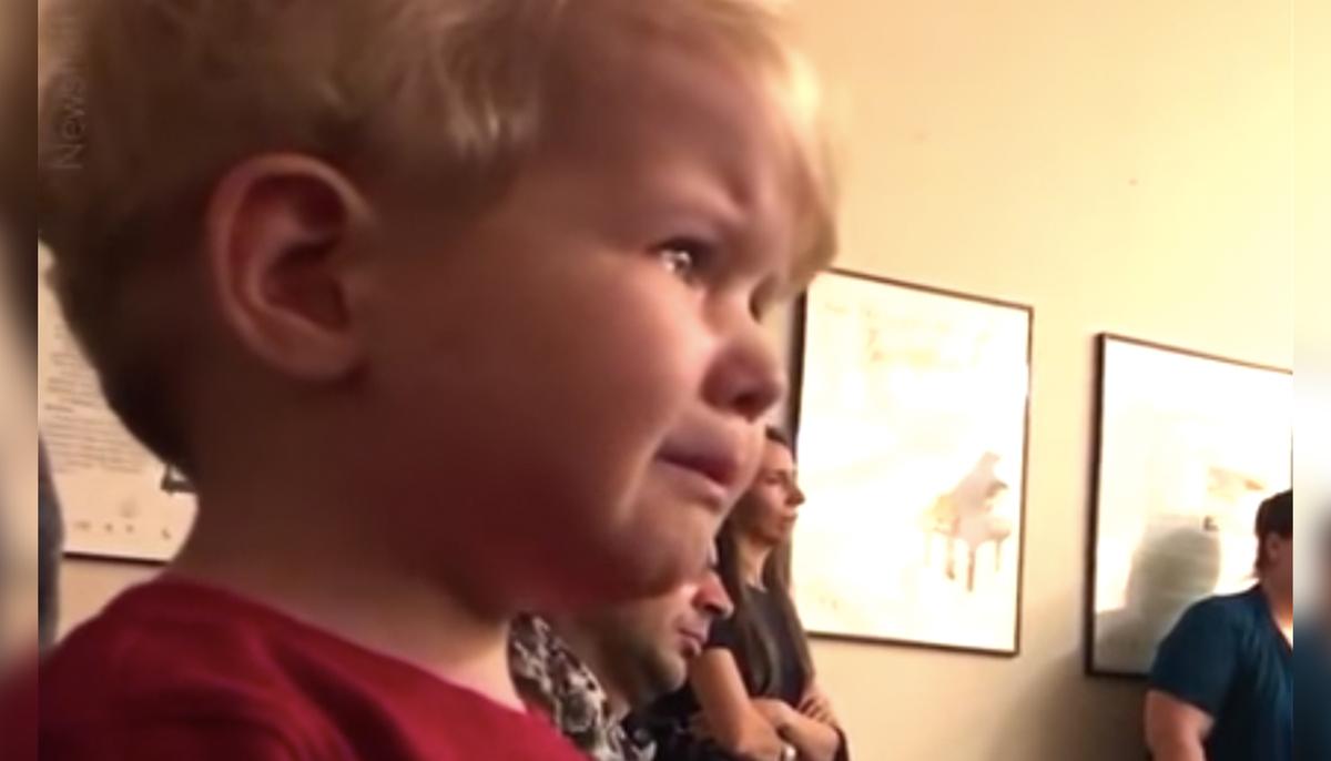 Toddler Moved to Tears Hearing Beethoven’s Moonlight Sonata at His Sister’s Piano Recital