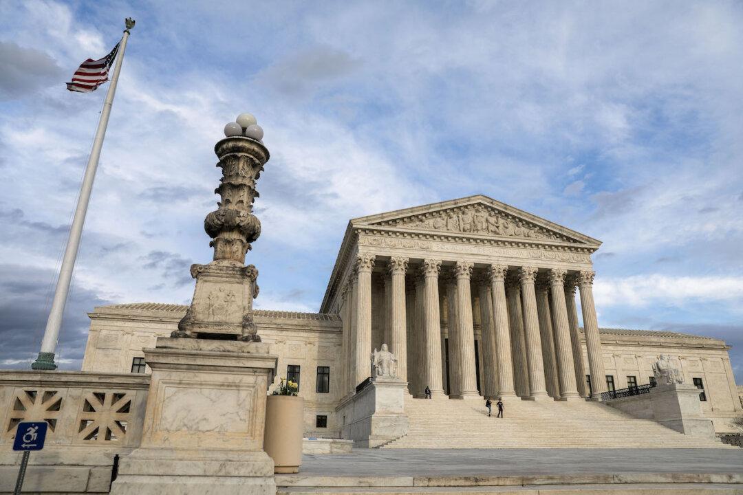 Curb IRS Power Regarding Tax-Shelter Challenges, Supreme Court Urged