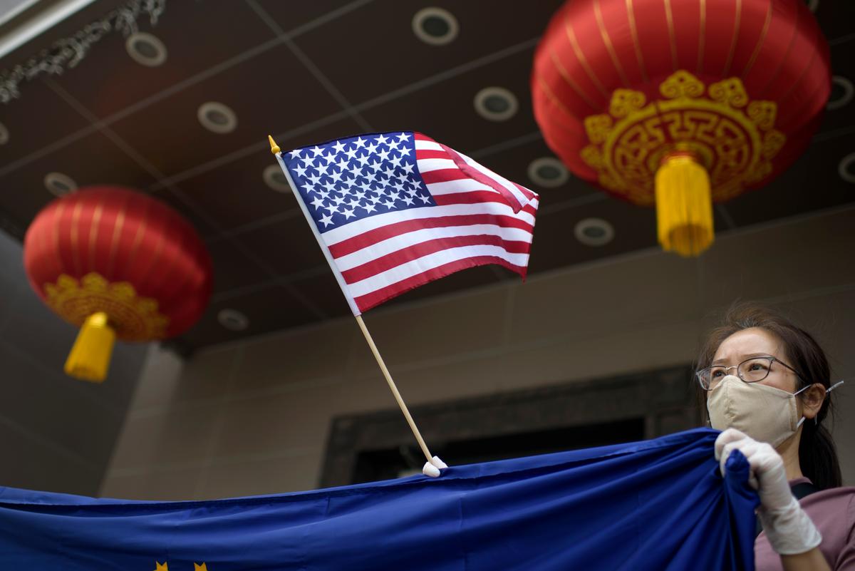 Top Republicans Warn of a New Cold War With Communist China