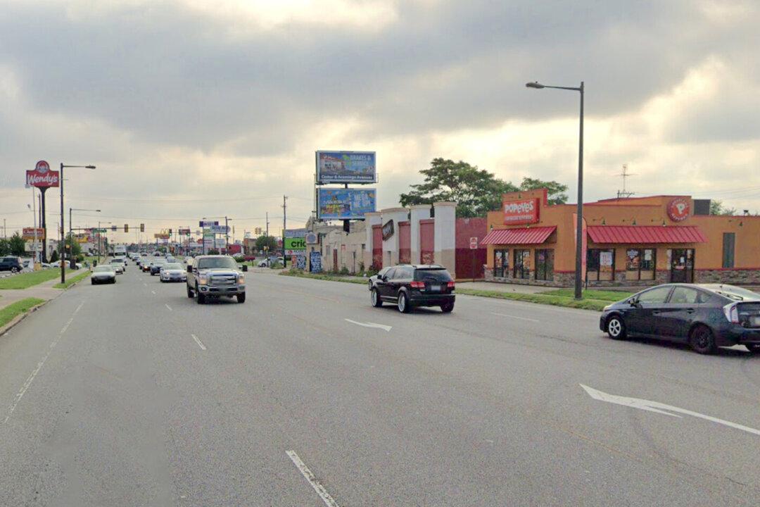 ‘He Was Her Guardian Angel’: Police Officer Lies Down Beside Dying Woman Hit by Truck