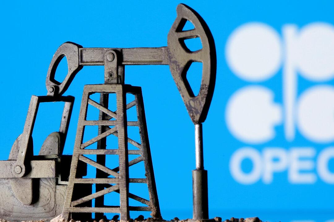 OPEC+ Agrees to Boost Production to Offset Russian Output Losses