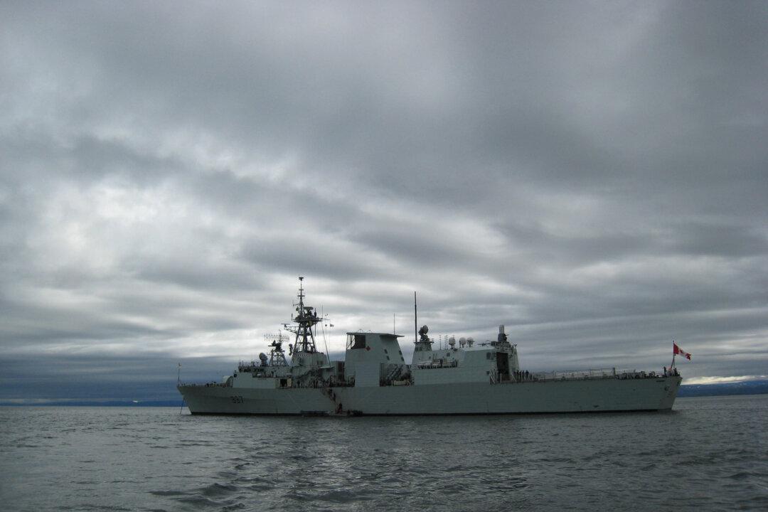 Canada to Deploy Two More Warships to Search for Mines in European Waters