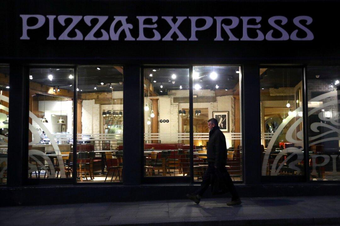 PizzaExpress May Shut 15 Percent of UK Outlets, Cut 1,100 Jobs