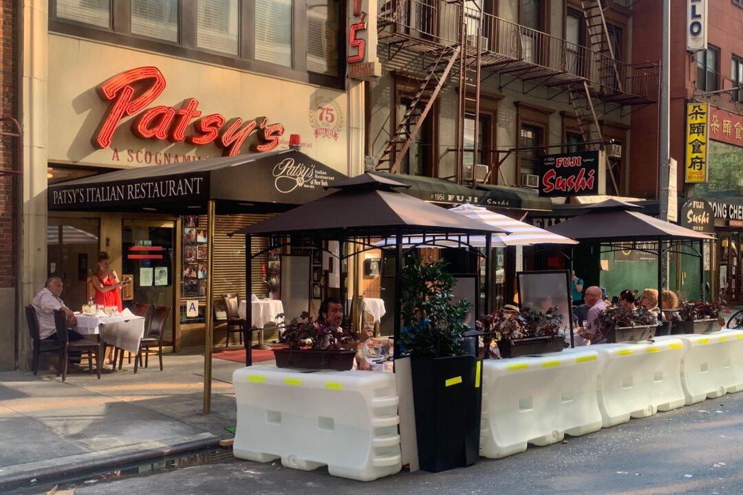 New York’s Iconic Restaurant Industry Finds Sorrow and Blessings Amid Pandemic