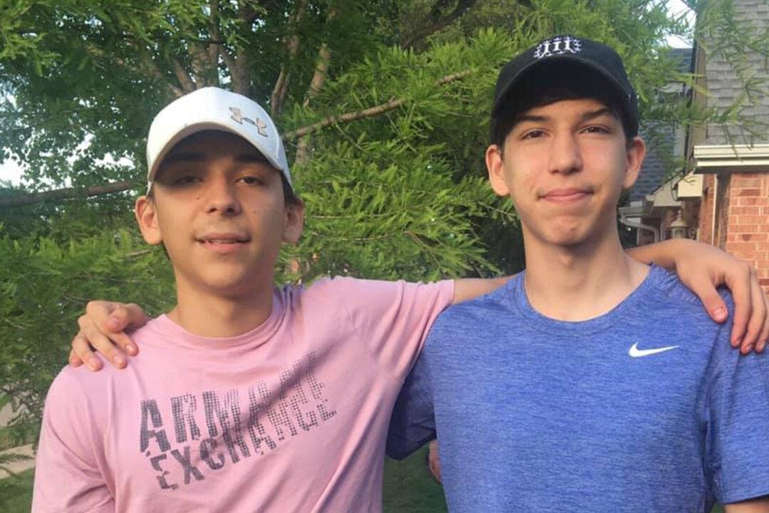 Texas Brothers Clean Trash Cans to Help Family and Raise Money for College Amid Pandemic
