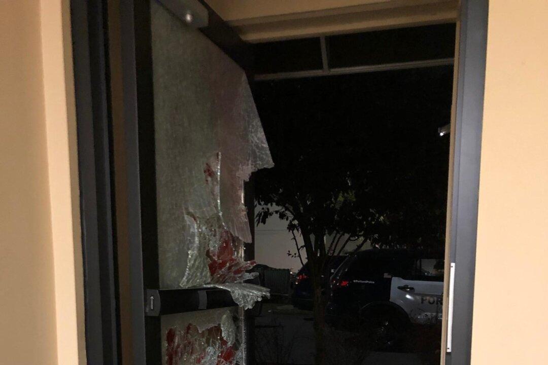 Rioters in Portland Assault Officers, Set Fire to Police Union Building