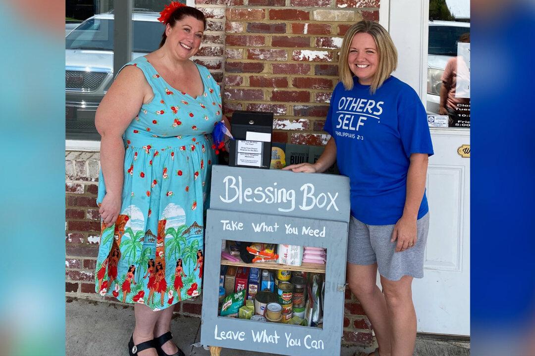 This ‘Blessing Box’ Is Providing Food, Necessities, and Hope to a Small Georgia Community