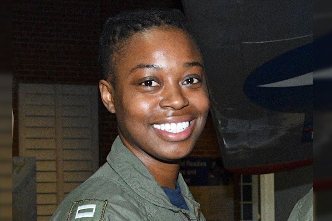 Coast Guard Becomes First Black Woman to Fly Seahawk Helicopter and Join Flight School