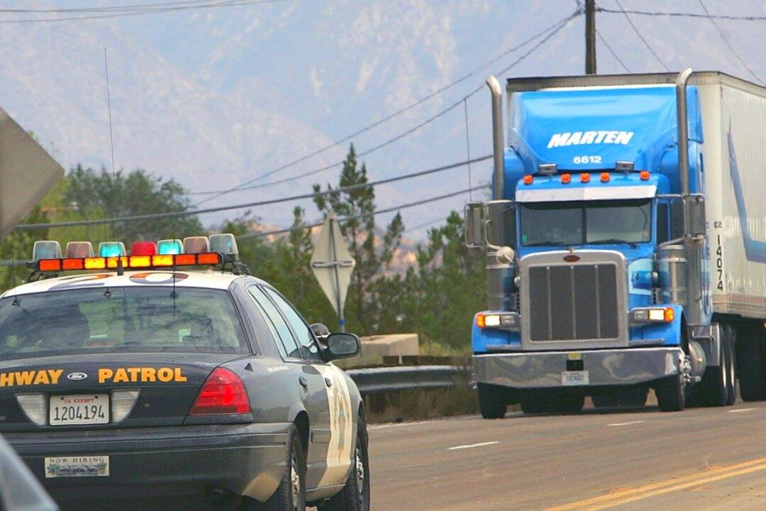 Trucking Co. Won’t Deliver in Cities Pushing to Defund, Disband Police Departments