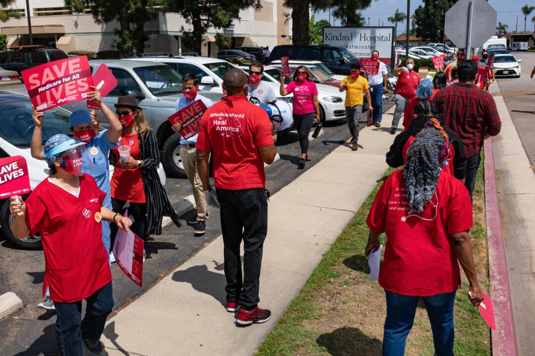 OC Nurses Join Nationwide Protest Demanding Better COVID-19 Protection