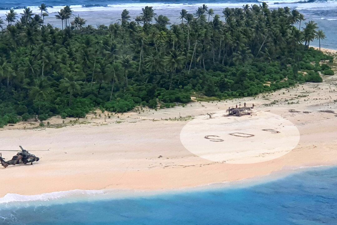 3 Men on Deserted Pacific Island Rescued After Writing SOS in Sand
