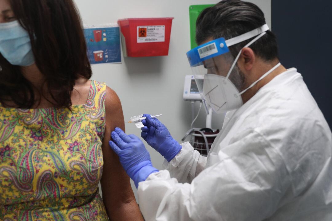 Virginia Health Commissioner Plans to Mandate COVID-19 Vaccine