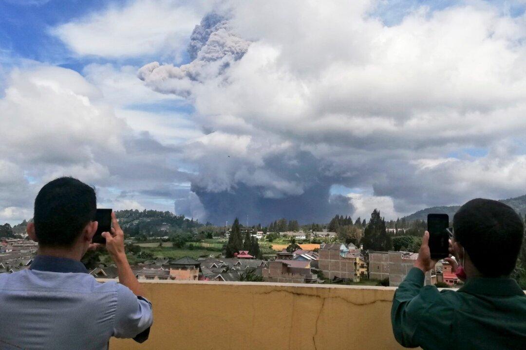 Indonesia’s Sinabung Volcano Ejects Towering Column of Ash