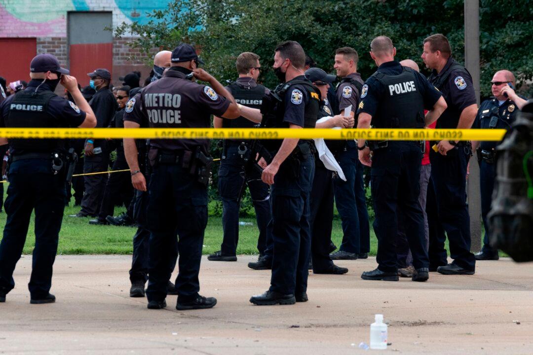 Louisville Police Clamp Down on Protest Caravans Over ‘Aggressive Behavior’