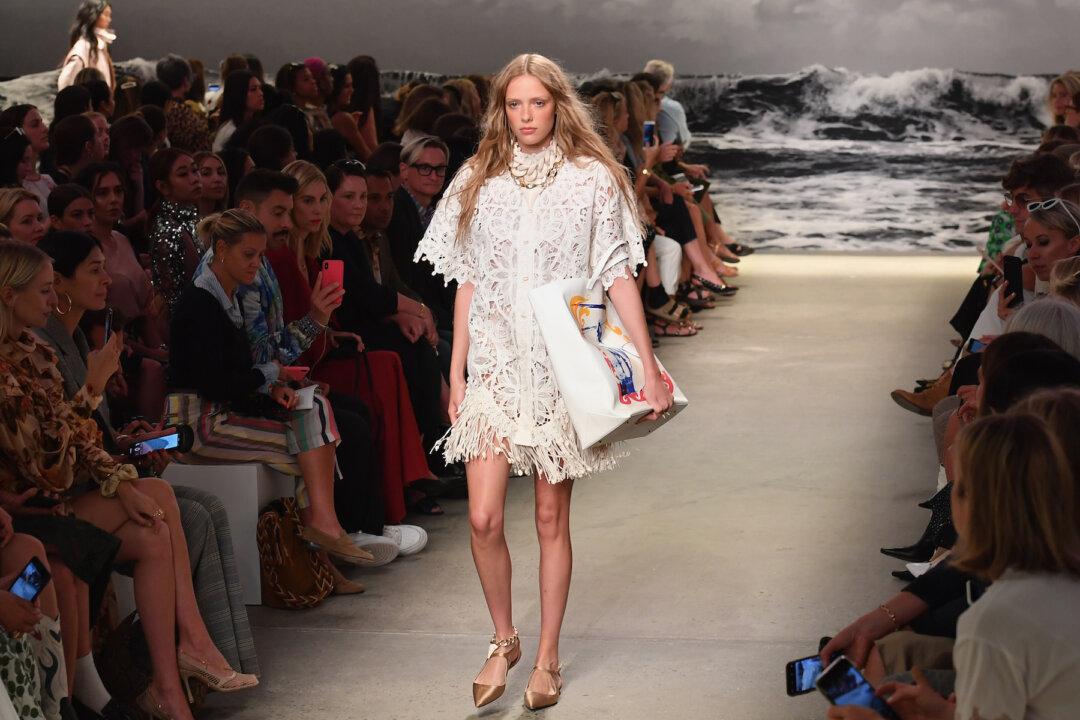 What to Wear to Stay Cool in Summer