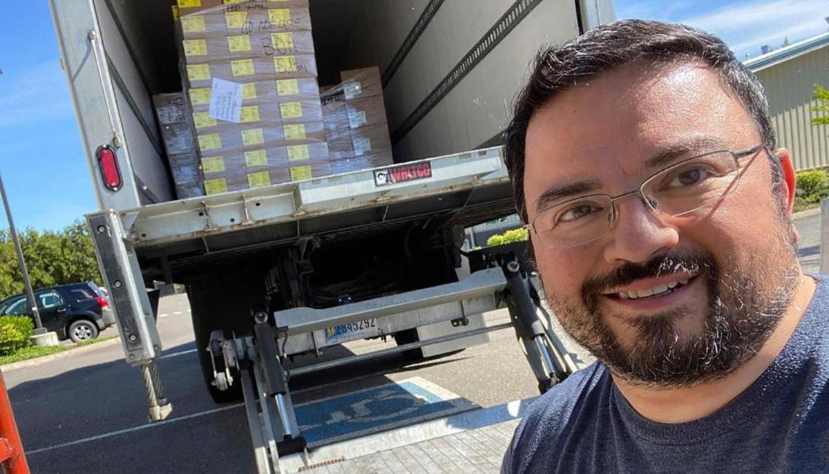 Man Helps Farmers to Deliver 3 Million Pounds of Unsold Produce to Food Banks