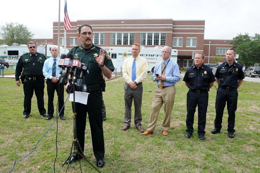 Florida Sheriff Orders Employees Not to Wear Masks