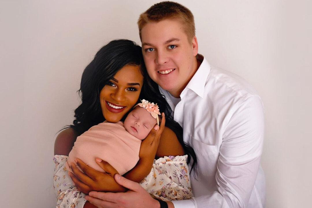 Interracial Couple With Baby Endures Hateful Prejudice: ‘We Will Be the Change’