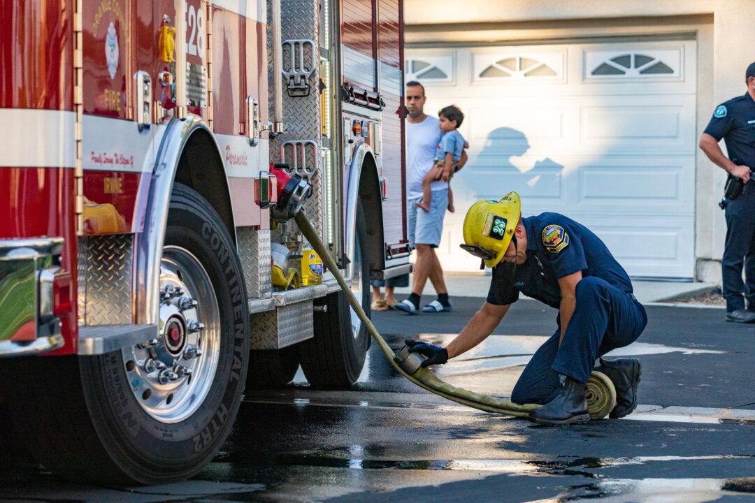 Orange County Firefighters Help Elderly Lady Make Breakfast After Accident