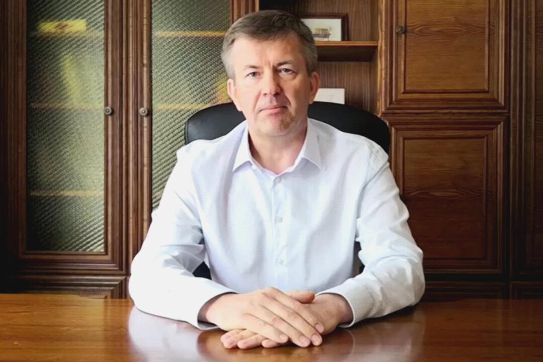 Belarusian Ambassador Resigns After Supporting Protesters