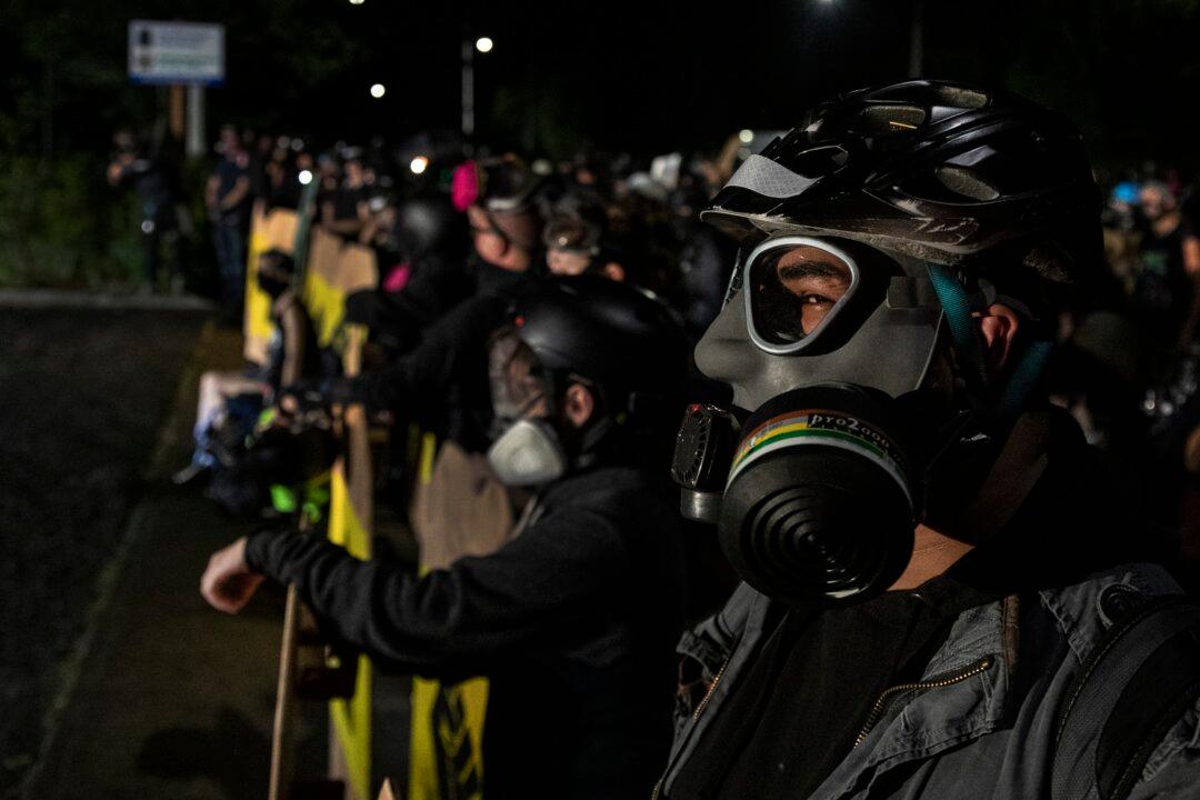 Appeals Court Lifts Order Protecting Journalists, Legal Observers From Dispersal Orders in Portland Protests