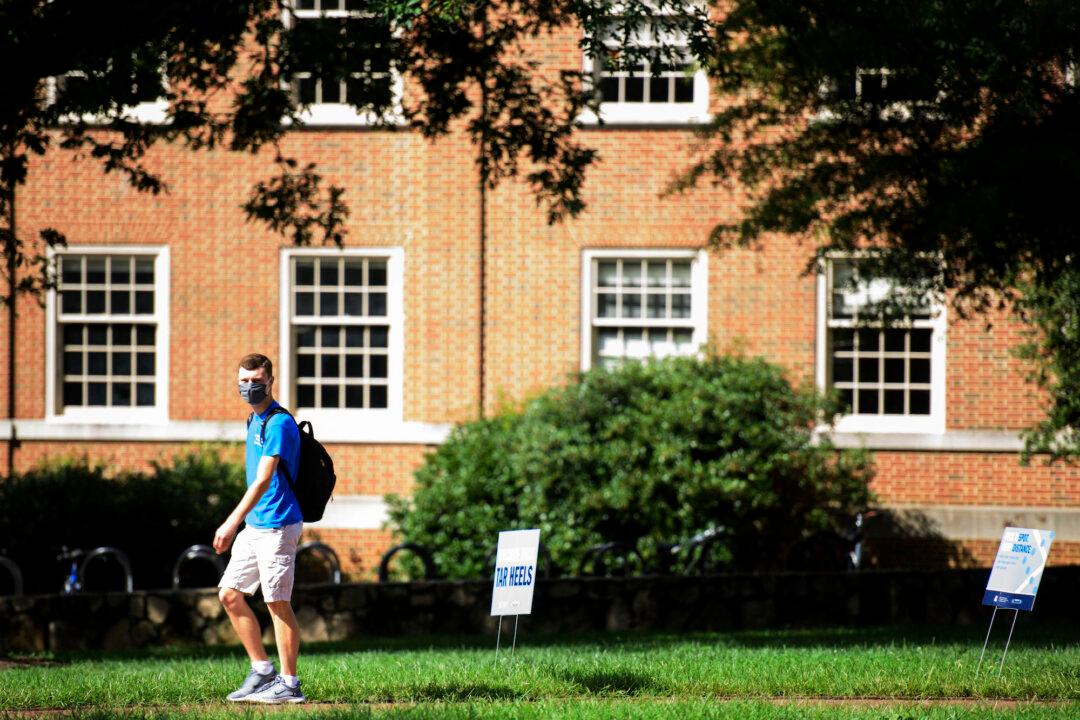 North Carolina University Cancels Class for 30,000 Students After Possible Suicide