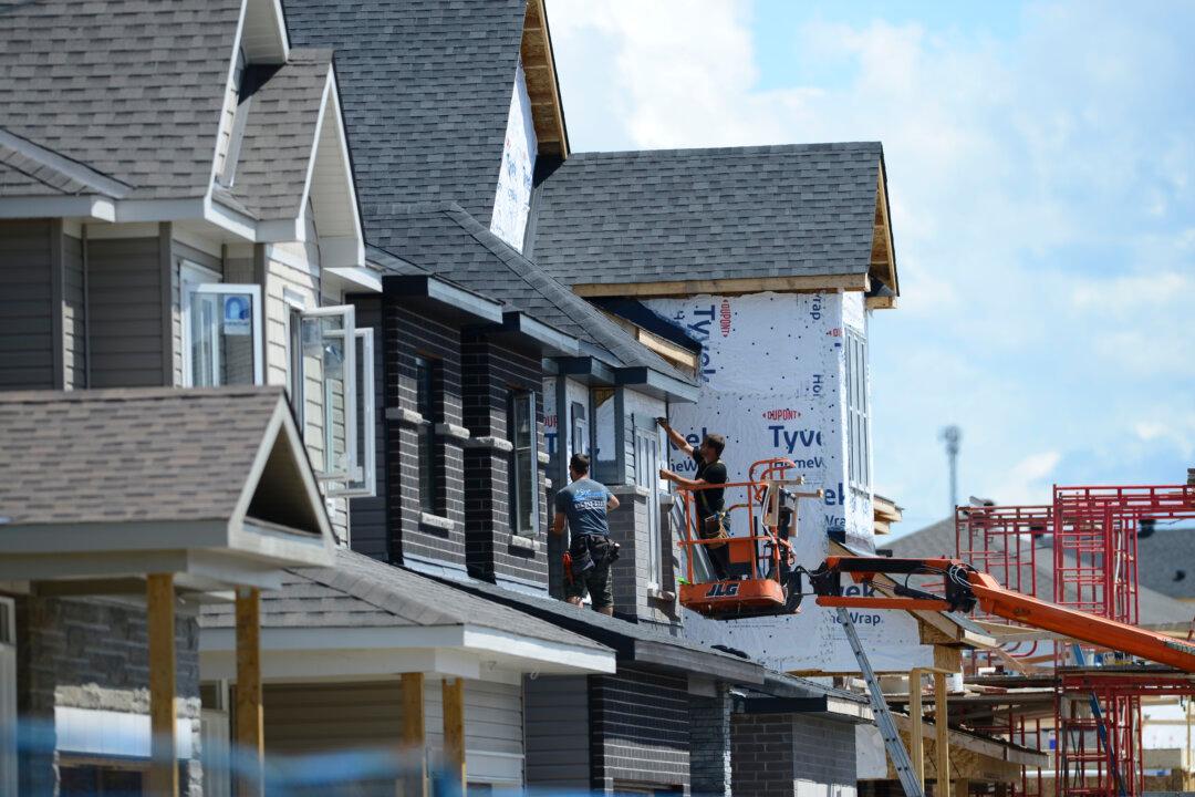As Canada’s Housing Heats Up, So Does Contention Between Regulator and Industry