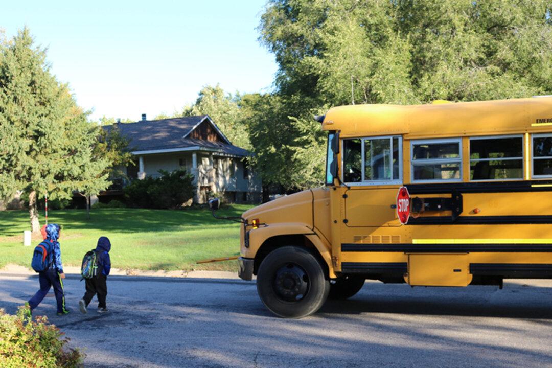 Truck Driver in Crash With School Bus Gets Kids to Safety Before He Passes Away