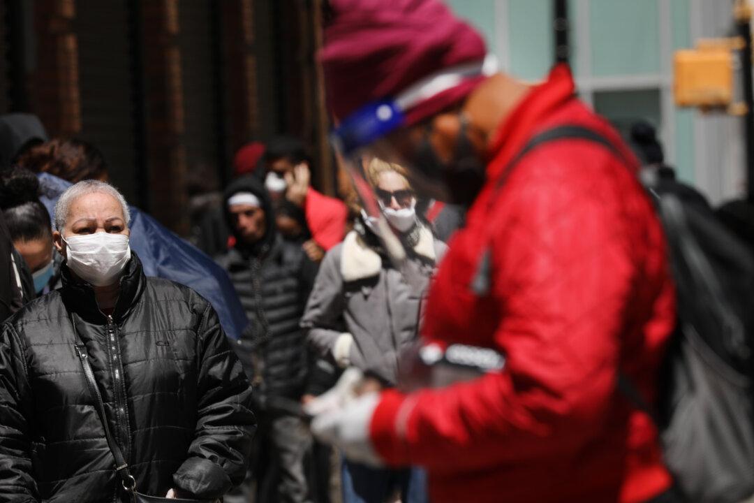 IRS Warns People Must Pay Taxes on Unemployment Compensation