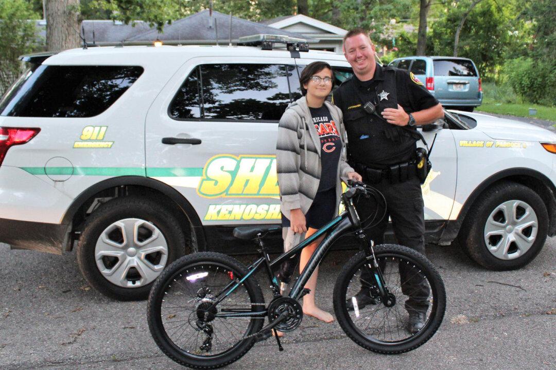 Neighbors Pitch In to Buy New Bike for 13-Year-Old Girl Who Had Hers Stolen