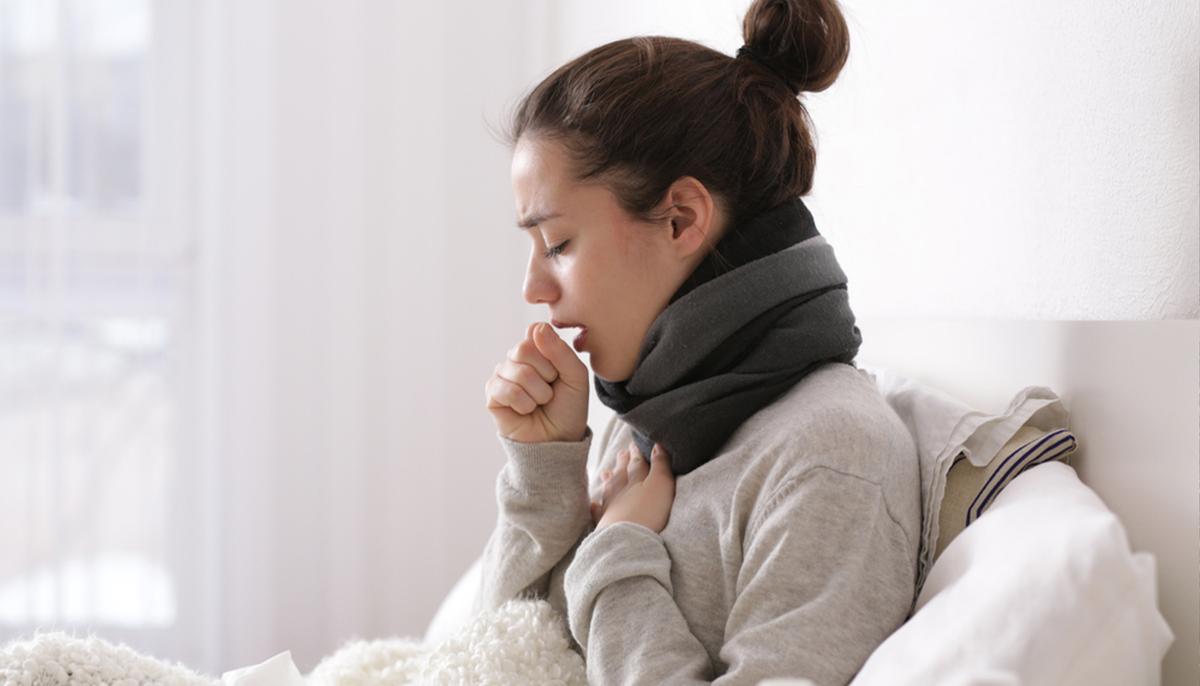 Honey Is ‘More Effective’ Than Antibiotics for Cough and Sore Throat, Study Says