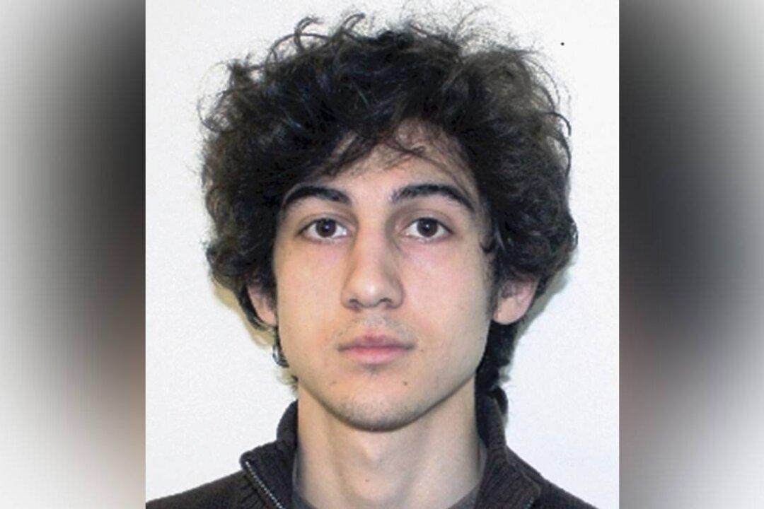 Boston Marathon Bomber Again Tries to Avoid Execution