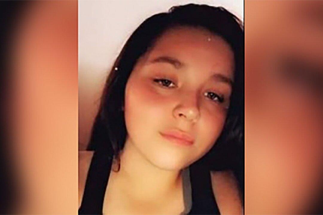 Teen Drowns Saving Several Children From Treacherous Swimming Spot, Locals Hail Her a Hero