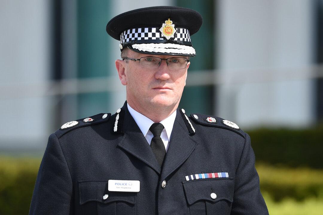 ‘Can’t Win’: UK Police Criticized for Breaking Up Child’s Birthday Party
