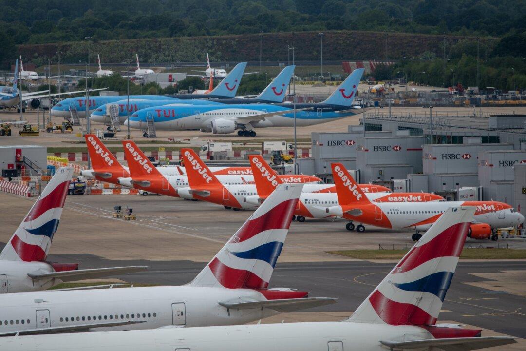 UK Fines Airlines for Carrying Passengers With Incorrect COVID-19 Paperwork