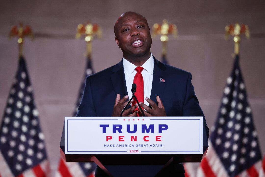 Trump Endorses Sen. Tim Scott for Reelection