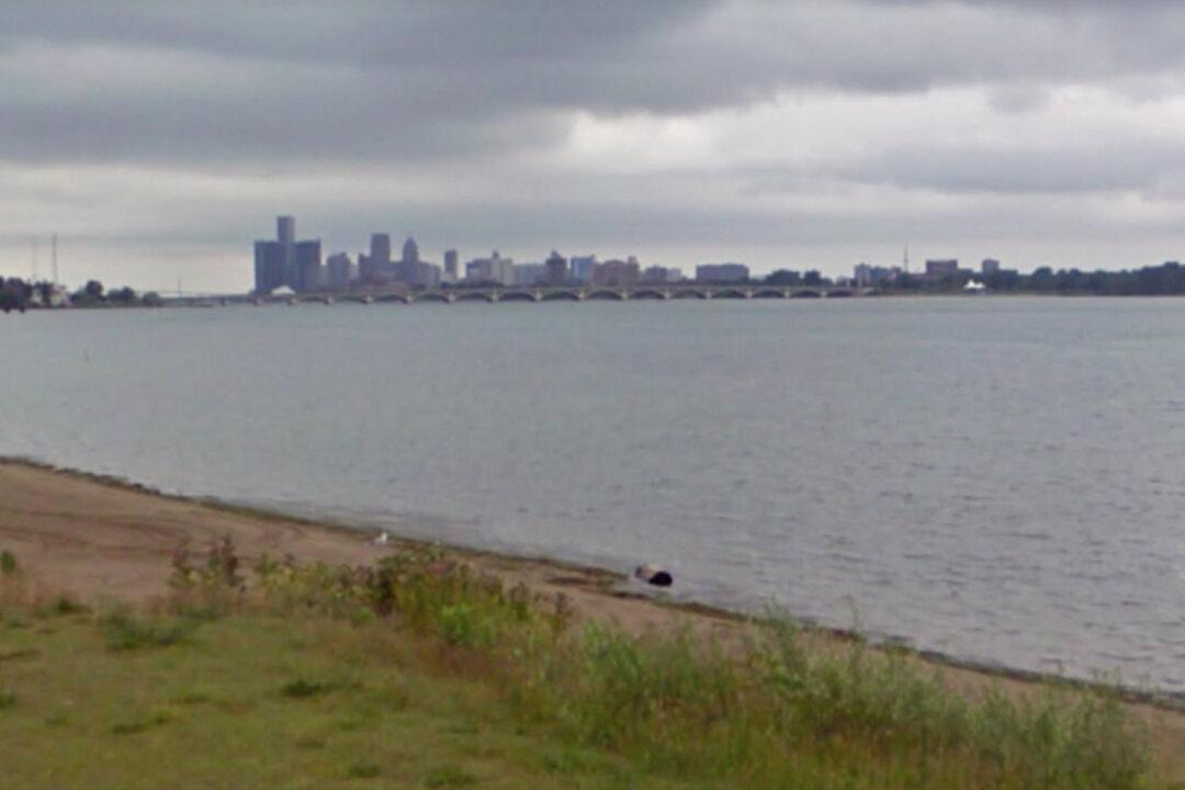 Firefighter Dies in Detroit River Saving 3 Drowning Kids: ‘First Responders Are Never Off Duty’