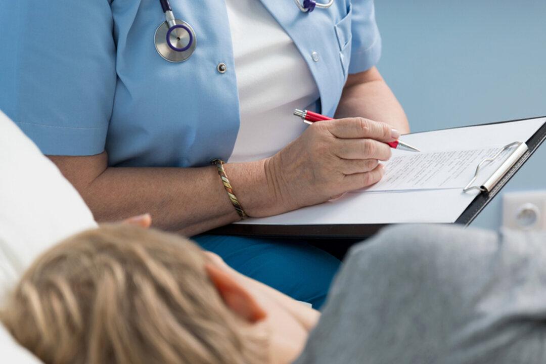 Pediatric ‘Grandma Nurse’ Celebrates 50 Years on the Job: ‘The Epitome of Nursing’