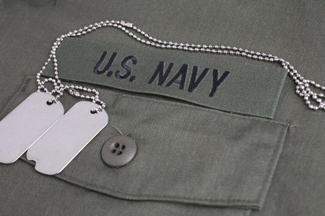 WWII Veteran-Turned-Barber Turns 100, Advises: ‘Stay Clean, Keep Your Mind on the Lord’