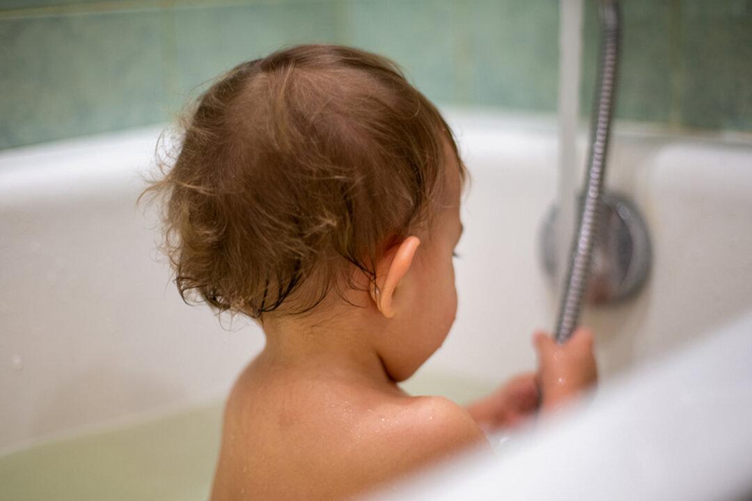Baby Who Nearly Drowned in Bathtub Saved by Syracuse Police Who Performed CPR on Him