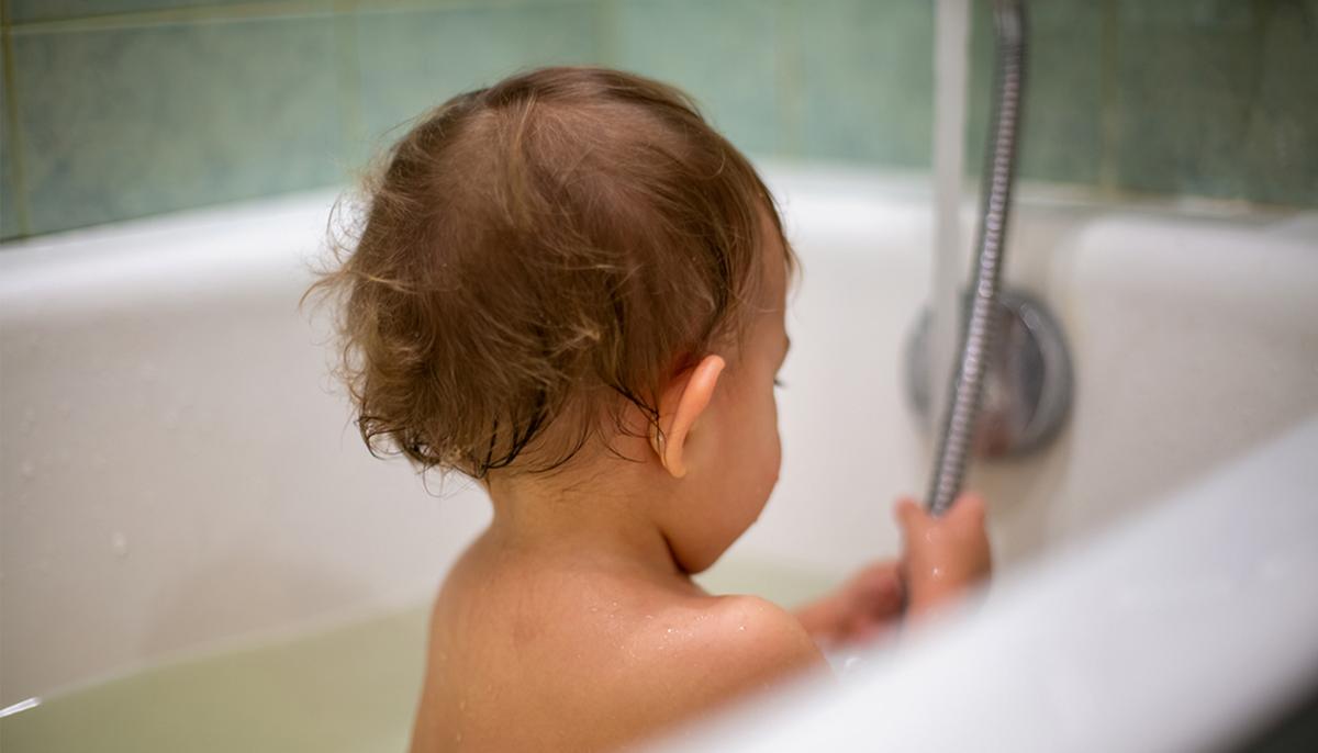 Baby Who Nearly Drowned in Bathtub Saved by Syracuse Police Who Performed CPR on Him