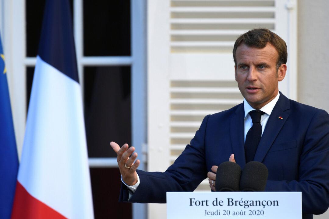 France’s Macron Expressed Concerns about Human Rights to China’s Wang Yi