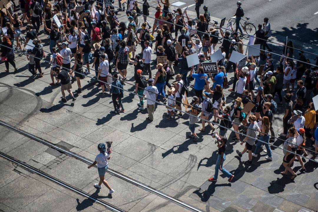 Disabled Portland Veteran Says Armed Black Lives Matter Agitators Beat, Hospitalized Him