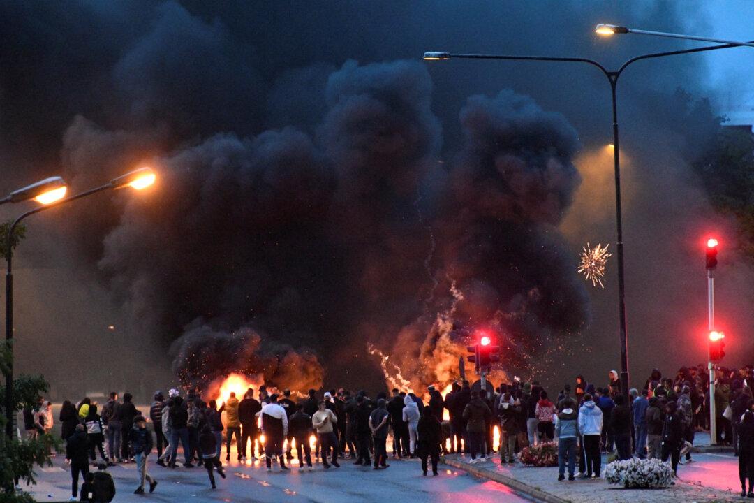 Violence Erupts in Swedish Town of Malmo After Anti-Islam Actions, Police Say
