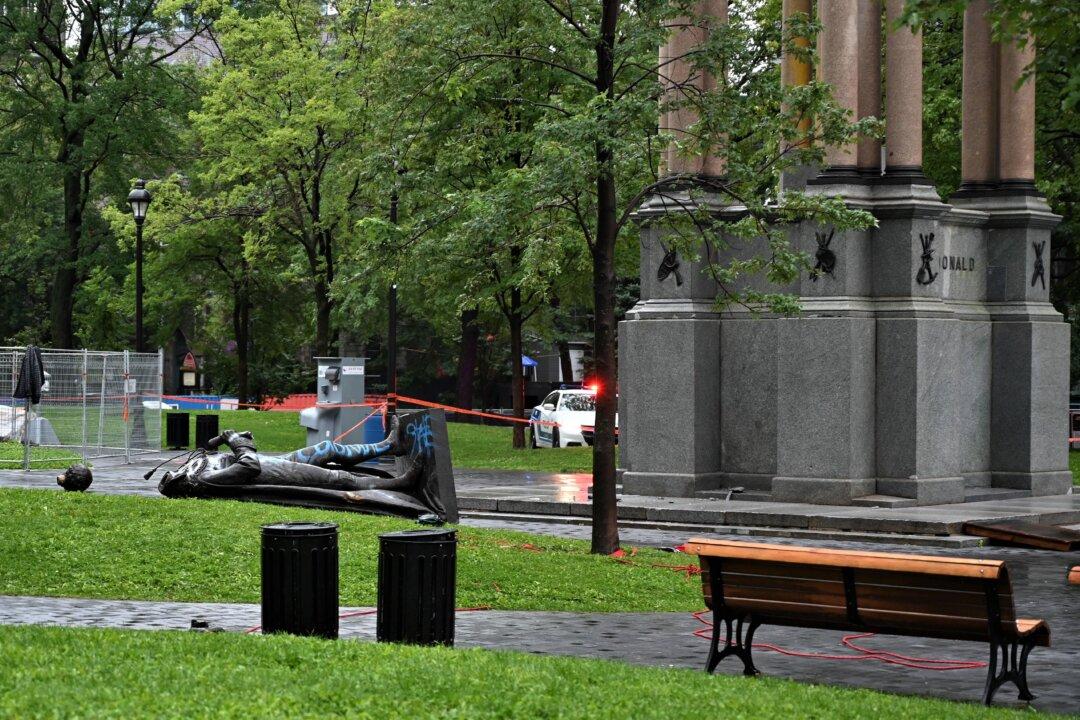 Tearing-Down of John A. Macdonald Statue Condemned by Politicians