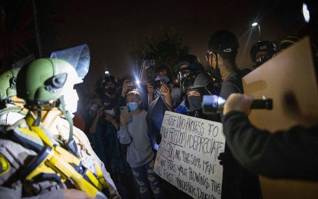 LA Sheriff’s Deputies Kill Black Man Who Dropped Gun