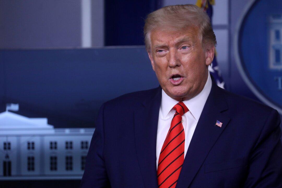 Appeals Court Grants Trump’s Request to Delay Subpoena Over His Tax Returns